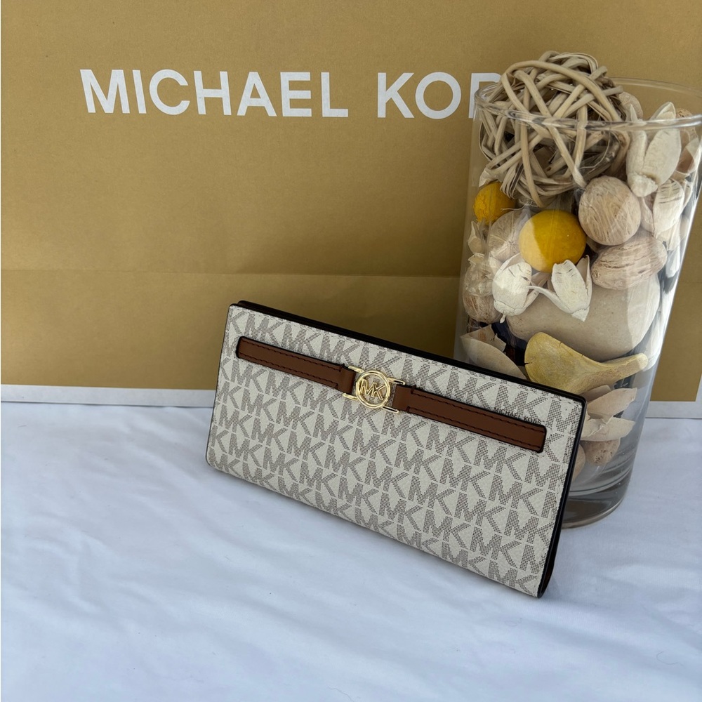 Michael Kors Reed Snap Closure Monogram Wallet